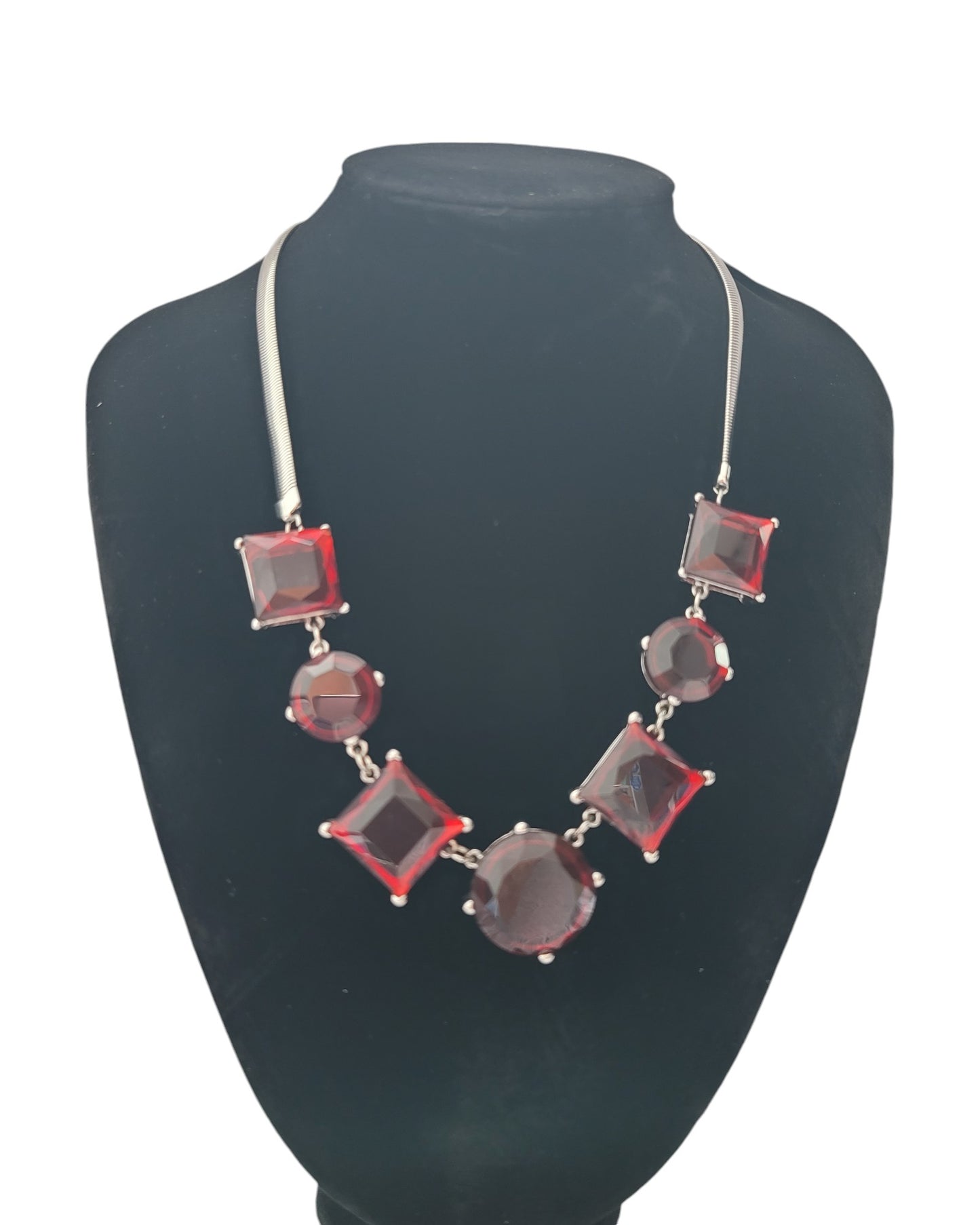 Short Faceted Stone Statement Necklace