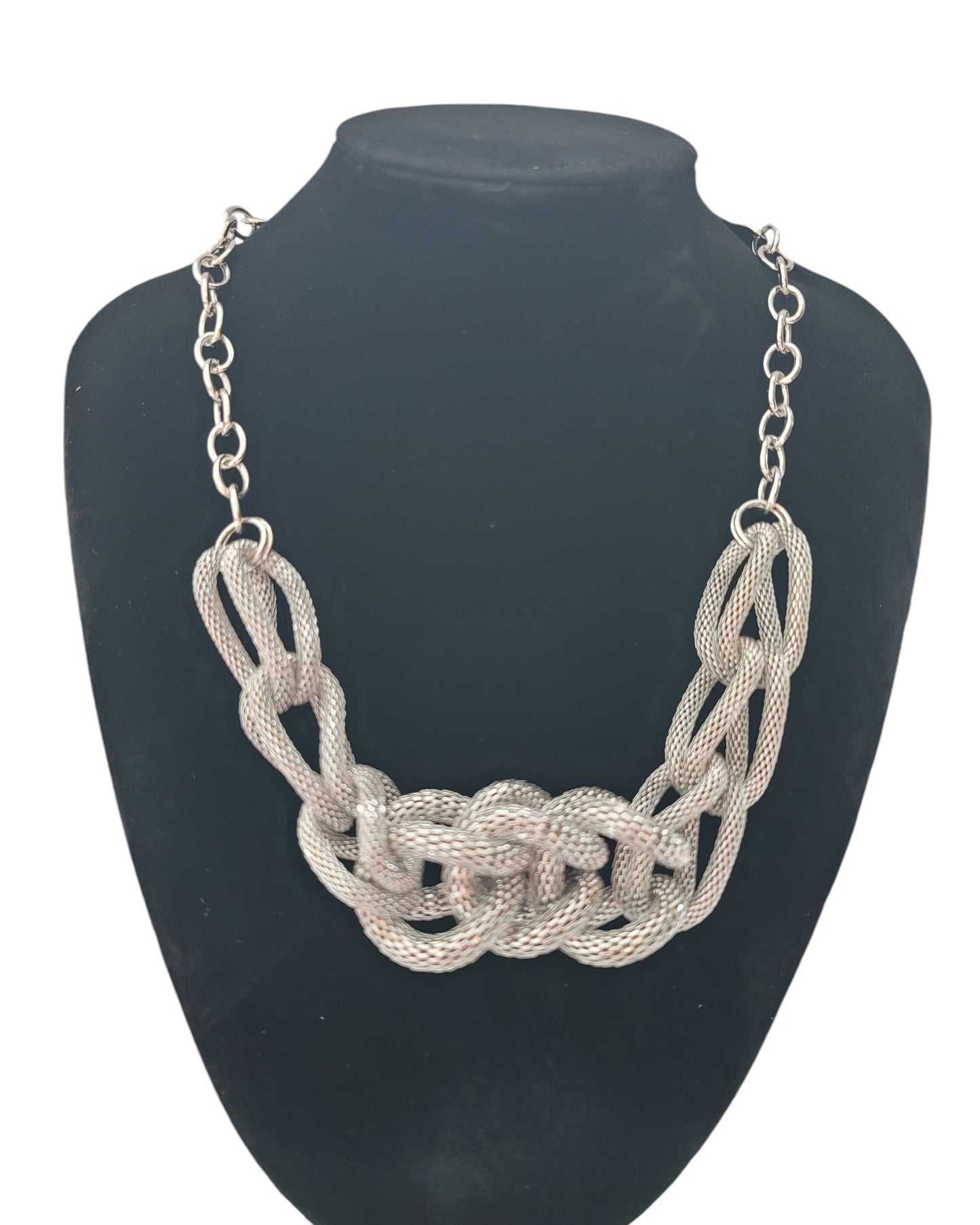 Short Mesh Chain Statement Necklace