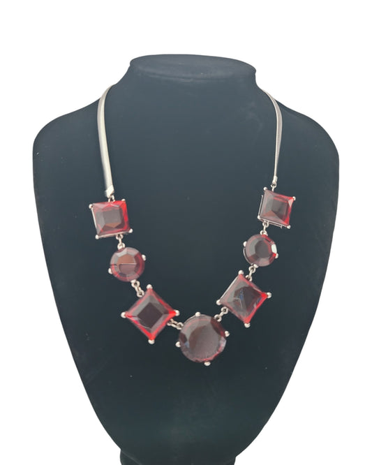 Short Faceted Stone Statement Necklace