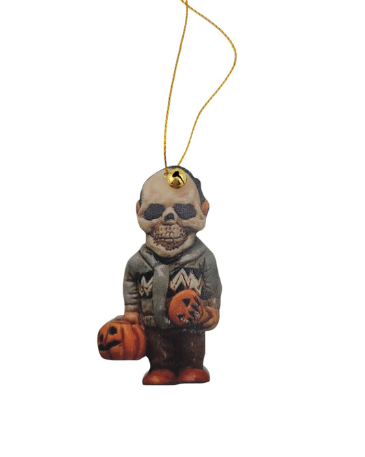 Spook Up Your Car with This 2D Halloween Mirror Decoration